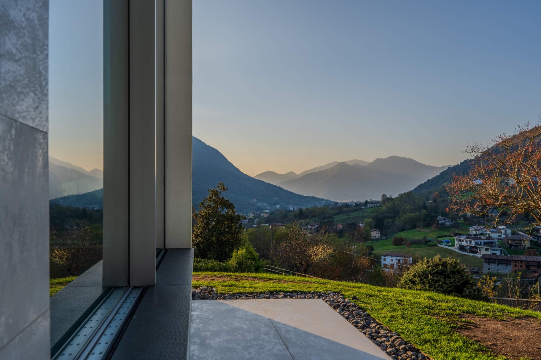 Vista valle dalla vetrata
